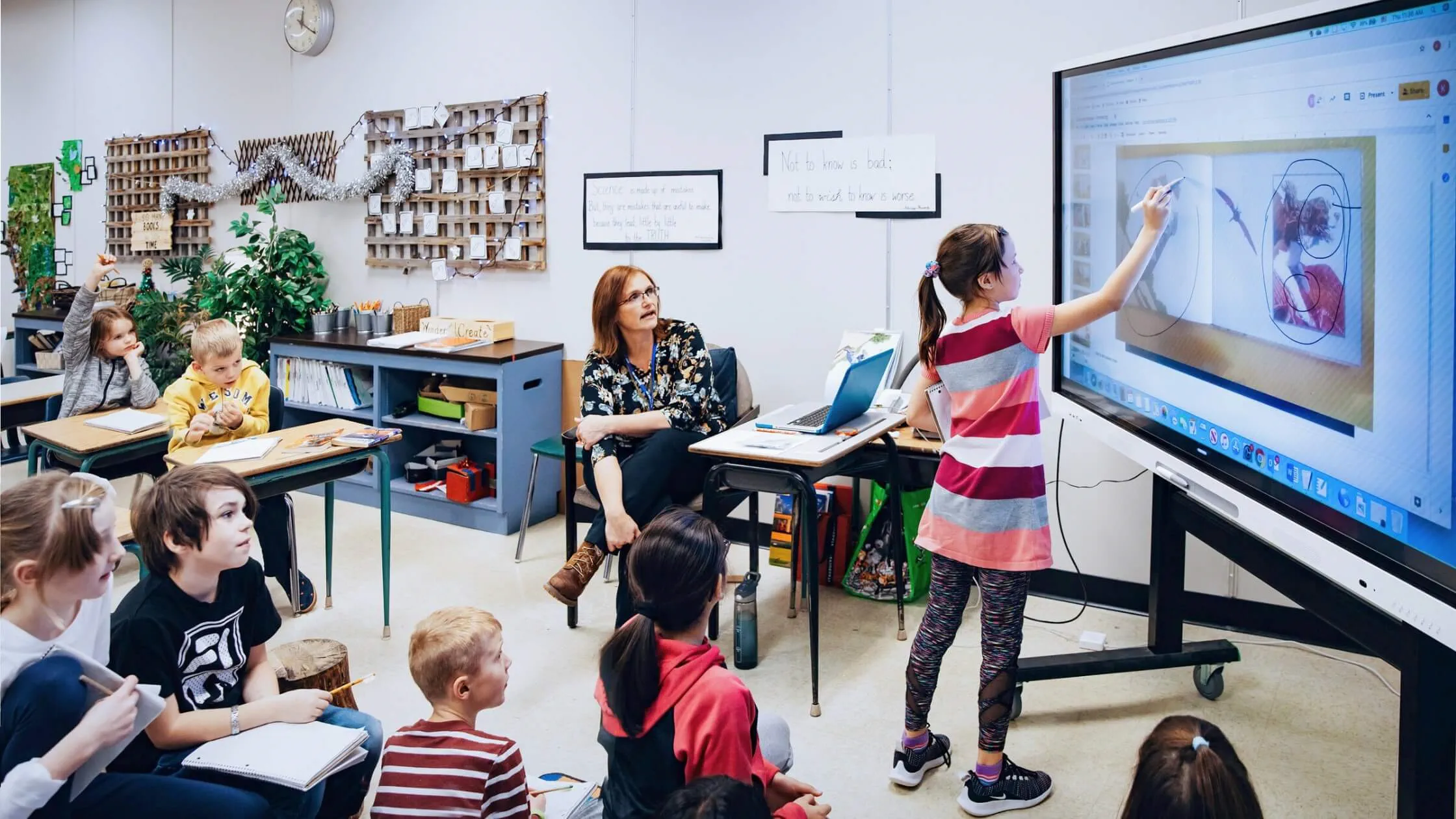 Educação Digital e o Futuro da Aprendizagem: Construindo Cidadania na Era da Tecnologia