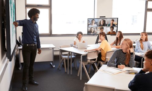 Professor do Futuro: Como Integrar Tecnologia sem Perder a Humanidade